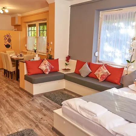 Centrum Luxus Apartman Mako Exterior photo