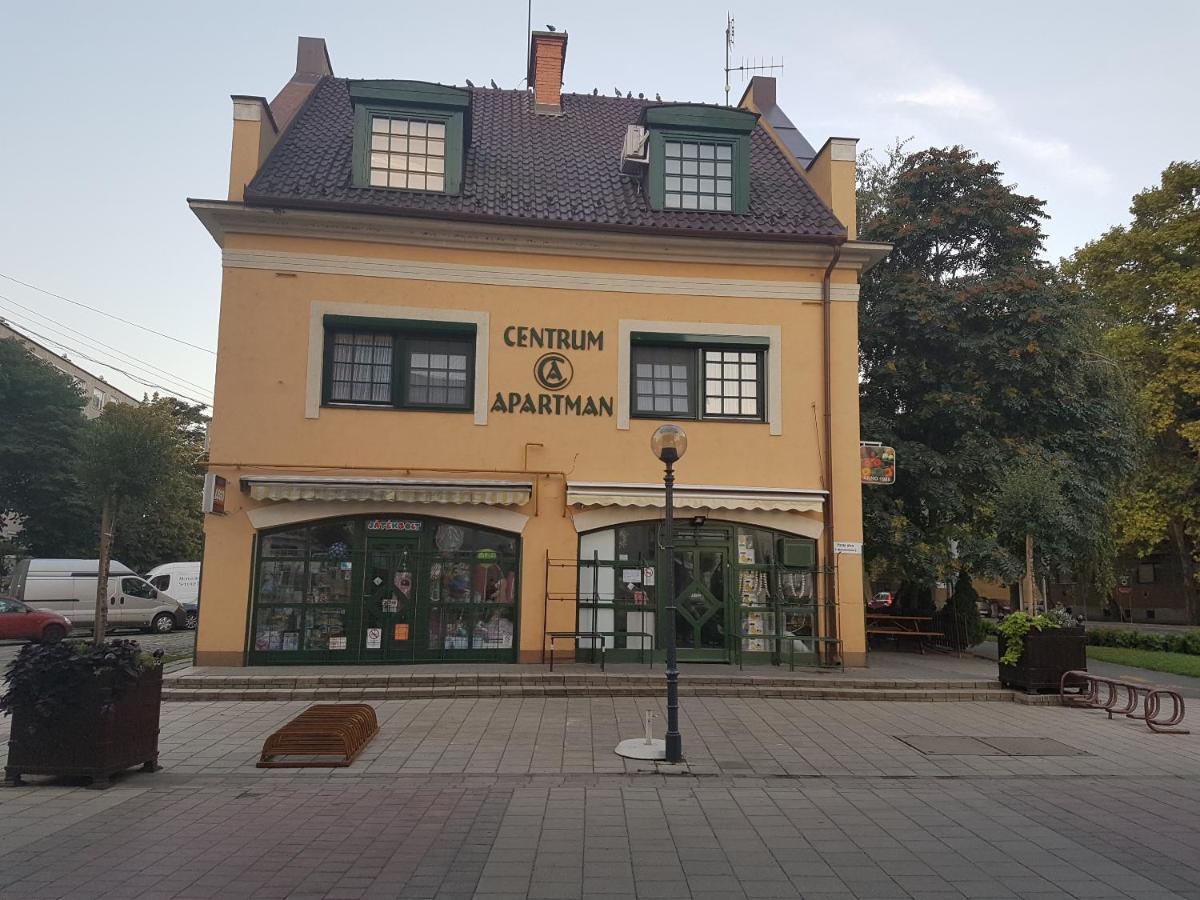 Centrum Luxus * Mako