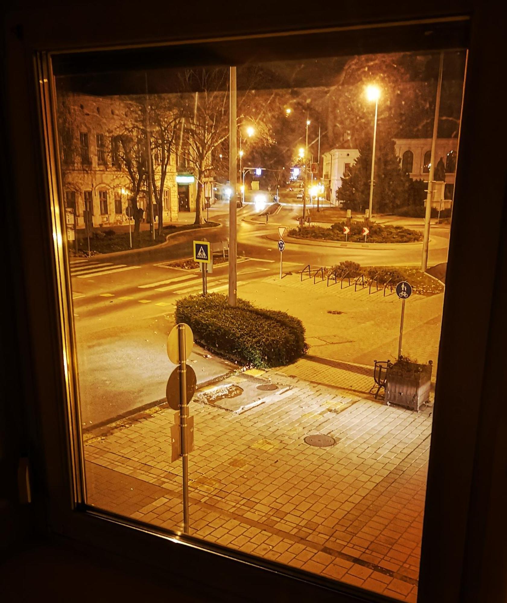 Centrum Luxus * Makó